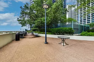 195 N Harbor Dr, Chicago, IL 60601 - Photo 46