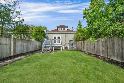 8611 S Kingston Avenue, Chicago, IL 60617 - Photo 30