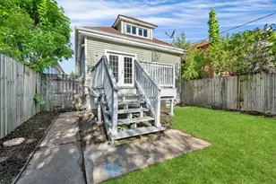 8611 S Kingston Ave, Chicago, IL 60617 - Photo 28