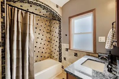 26 W Glenlake Avenue, Roselle, IL 60172 - Photo 12