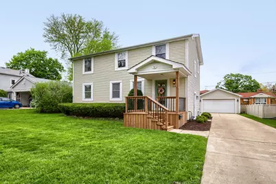 26 W Glenlake Avenue, Roselle, IL 60172 - Photo 1