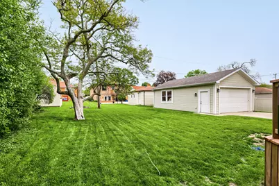 26 W Glenlake Avenue, Roselle, IL 60172 - Photo 20