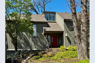 412 Deer Trail Hill #B, Lake Barrington, IL 60010 - Photo 1
