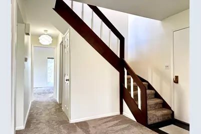 412 Deer Trail Hill #B, Lake Barrington, IL 60010 - Photo 10