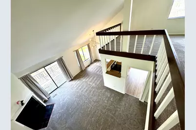 412 Deer Trail Hill #B, Lake Barrington, IL 60010 - Photo 4
