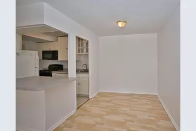 3950 N Lake Shore Drive N #1423D, Chicago, IL 60613 - Photo 18