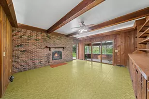 1977 County Line Rd, Sandwich, IL 60548 - Photo 10