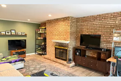 5500 Hillcrest Lane #129-PK, Lisle, IL 60532 - Photo 2