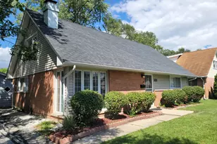 171 Frederick Dr, Chicago Heights, IL 60411 - Photo 2