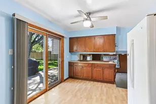 17121 Ingleside Ave, South Holland, IL 60473 - Photo 6