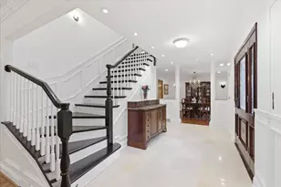 39 Mockingbird Ln, Oak Brook, IL 60523 - Photo 24