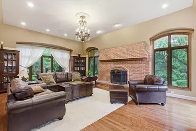 39 Mockingbird Lane, Oak Brook, IL 60523 - Photo 18