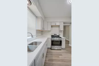 746 Jackson Street, Aurora, IL 60505 - Photo 14