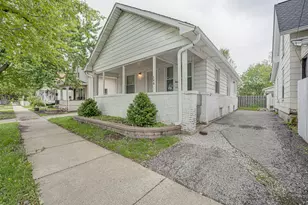 746 Jackson St, Aurora, IL 60505 - Photo 2