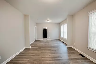 746 Jackson Street, Aurora, IL 60505 - Photo 4