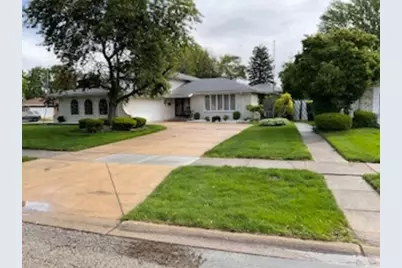 9117 S Tripp Avenue S, Oak Lawn, IL 60453 - Photo 4