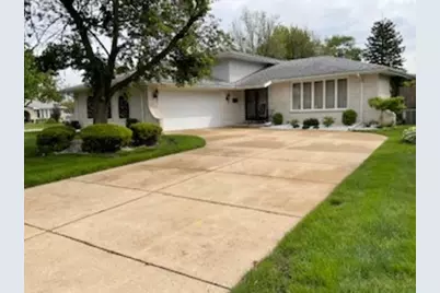 9117 S Tripp Avenue S, Oak Lawn, IL 60453 - Photo 1