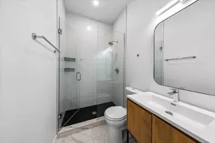 2444 N Sheffield Ave, Chicago, IL 60614 - Photo 24