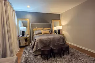 2339 E 72nd St, Chicago, IL 60649 - Photo 16