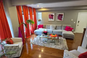 2339 E 72nd St, Chicago, IL 60649 - Photo 2
