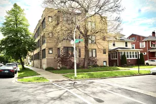 2339 E 72nd St, Chicago, IL 60649 - Photo 1