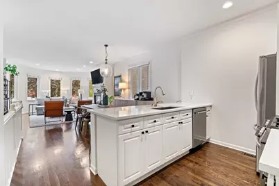 3453 N Racine Avenue #1N, Chicago, IL 60657 - Photo 10
