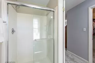 1839 Victoria Rd, Mundelein, IL 60060 - Photo 18