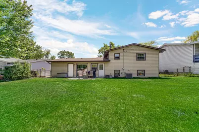 1551 Spruce Avenue, Hanover Park, IL 60133 - Photo 20