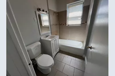 71 E 69th Street #3, Chicago, IL 60637 - Photo 6