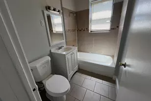 71 E 69th St, Chicago, IL 60637 - Photo 6