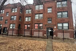 71 E 69th St, Chicago, IL 60637 - Photo 1
