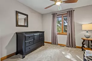 1214 Milton Ln, Schaumburg, IL 60193 - Photo 16