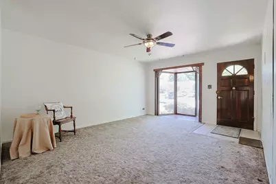 1057 Cedar Lane, Elk Grove Village, IL 60007 - Photo 6