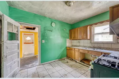 10204 S Lafayette Avenue, Chicago, IL 60628 - Photo 8
