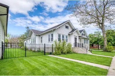 10204 S Lafayette Avenue, Chicago, IL 60628 - Photo 2
