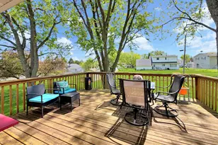 1939 Revere St, Freeport, IL 61032 - Photo 12