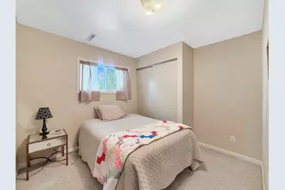 1939 Revere Street, Freeport, IL 61032 - Photo 14