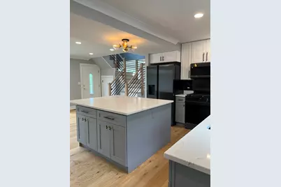 9555 Merton Avenue, Oak Lawn, IL 60453 - Photo 10