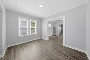8720 S Richmond Ave, Evergreen Park, IL 60805 - Photo 6