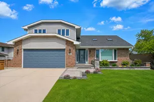 8926 178th St, Tinley Park, IL 60487 - Photo 2