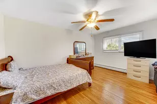 9351 Lady Bird Ln, Des Plaines, IL 60016 - Photo 12