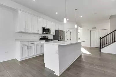 4110 Chelsea Manor Circle, Aurora, IL 60504 - Photo 8