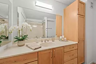 9715 Woods Dr, Skokie, IL 60077 - Photo 10