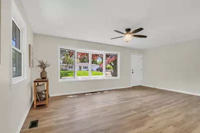 262 Normandy Lane, Grayslake, IL 60030 - Photo 6