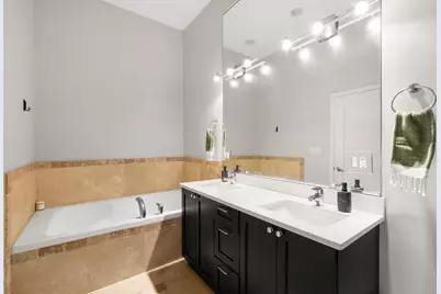 1555 N Wood Street #201, Chicago, IL 60622 - Photo 10