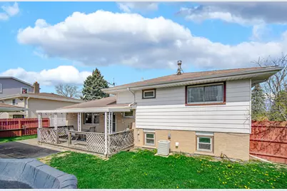 7305 W 75th Street, Bridgeview, IL 60455 - Photo 20