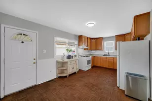 7305 W 75th St, Bridgeview, IL 60455 - Photo 8