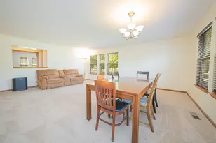 24207 Cedar Creek Ln, Plainfield, IL 60586 - Photo 6