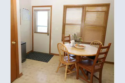 860-868 Carol Avenue, Woodstock, IL 60098 - Photo 12