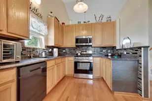 7404 Fordham Ln, Plainfield, IL 60586 - Photo 8